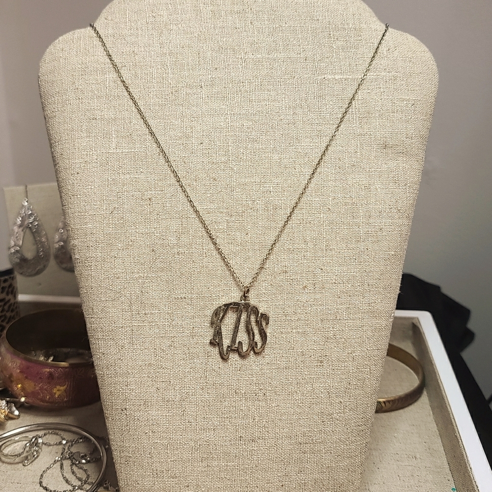 Silver Tone Necklace with KISS 💋 Pendant